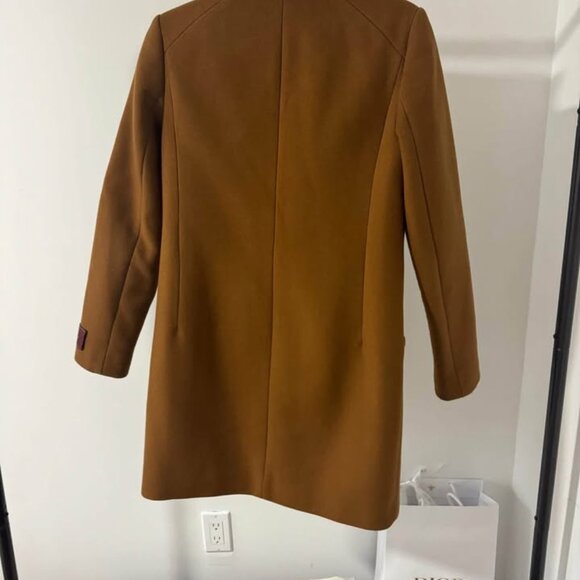 Aritzia Cocoon Coat - Picture 2 of 2